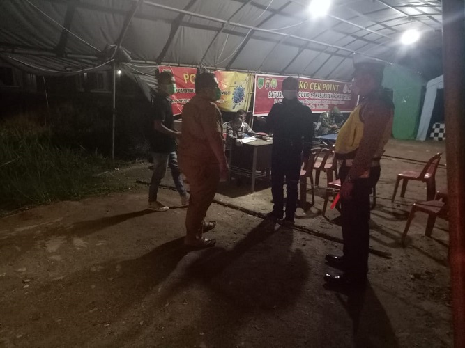 Bangko Polres Rokan Hilir Melaksanakan Kegiatan Check Point Dalam Rangka Penerapan Adaptasi Kebiasaan Baru