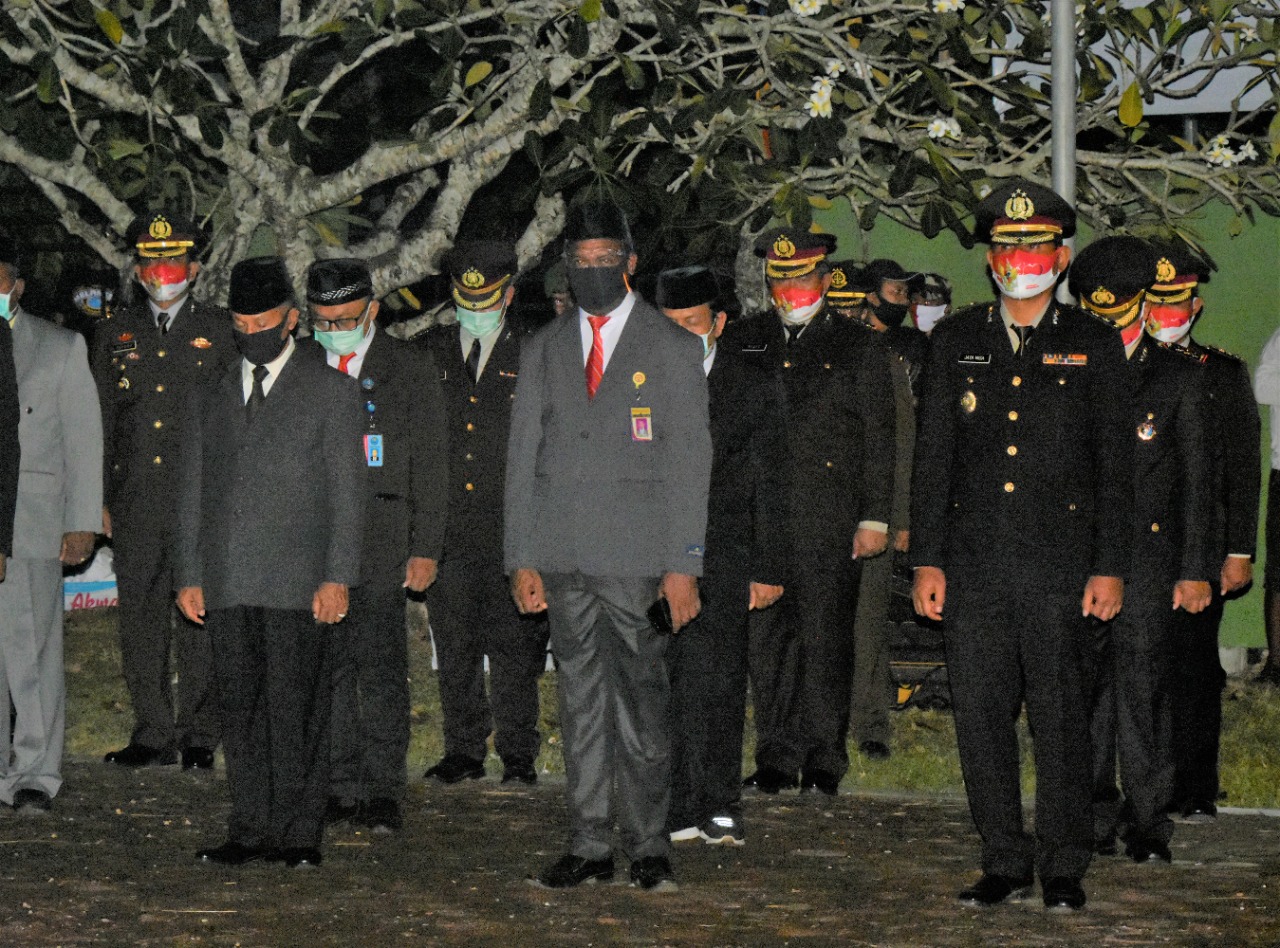 Pangdam XVIII/Kasuari Pimpin Apel Kehormatan dan Renungan Suci