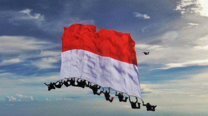 bendera raksasa