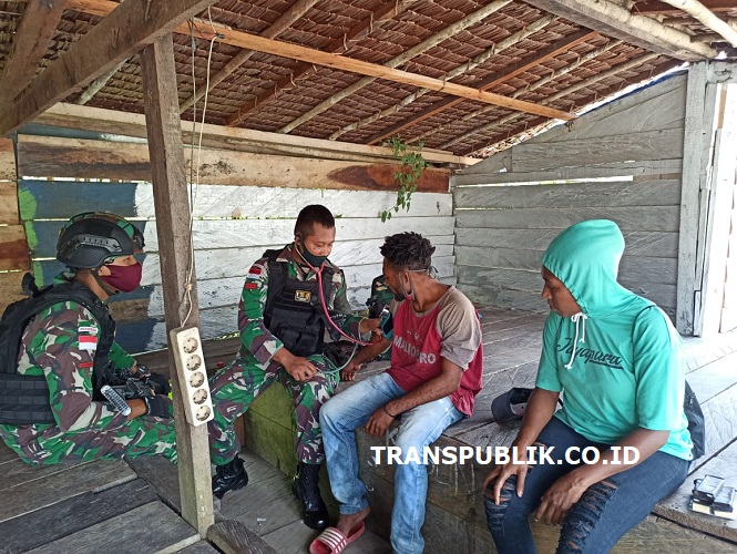 Jauh dari Puskesmas, Berobat ke Pos TNI Menjadi Pilihan Alternatif