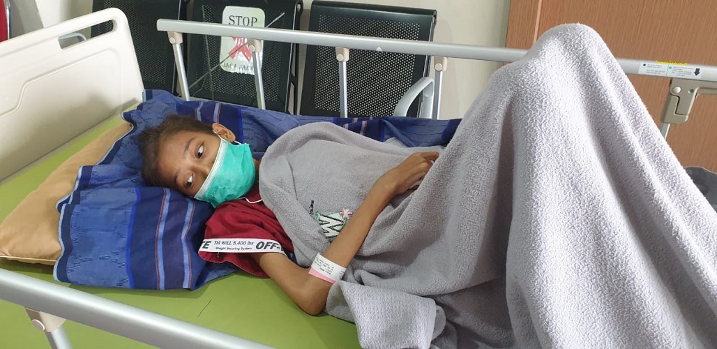 Kabaharkam Polri Membantu Pengobatan Remaja Putri Lumpuh Layu Asal Deli Serdang