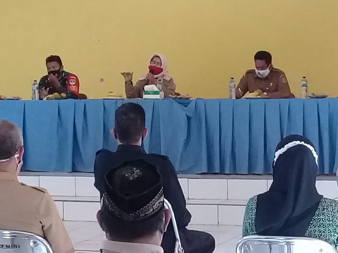 Kecamatan Kemiri Mengadakan Rapat di Aula Kecamatan Kemiri