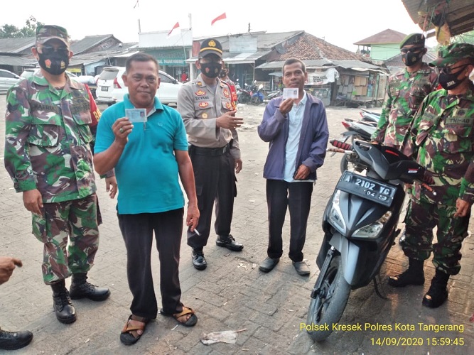 Polsek Kresek Bersama Satpol PP dan Koramil Gelar Operasi Yustisi Disiplinkan Protokol Kesehatan
