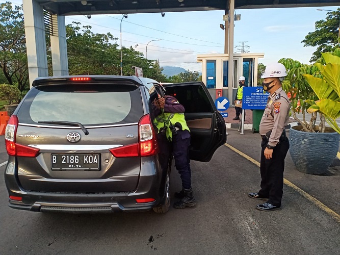 Ditpamobvit Polda Banten Laksanakan Pengamanan Objek Vital Sekaligus Himbau Prokes