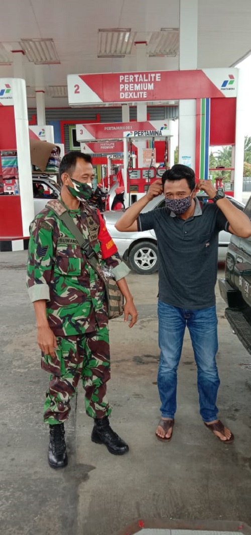 Personel Babinminvetcaddam I/BB Menggelar Penegakan Disiplin Protokol Kesehatan