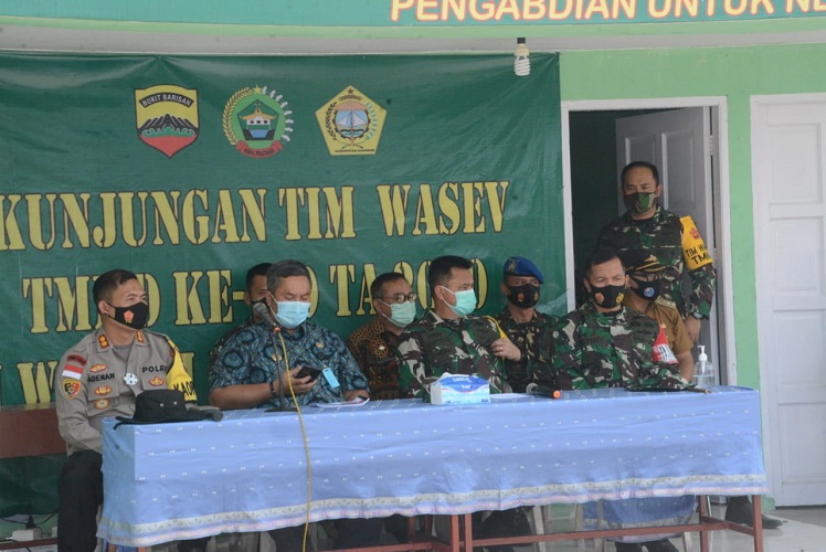 Tim Wasev Mabes TNI AD Meninjau Pelaksanaan TMMD 109 Karimun