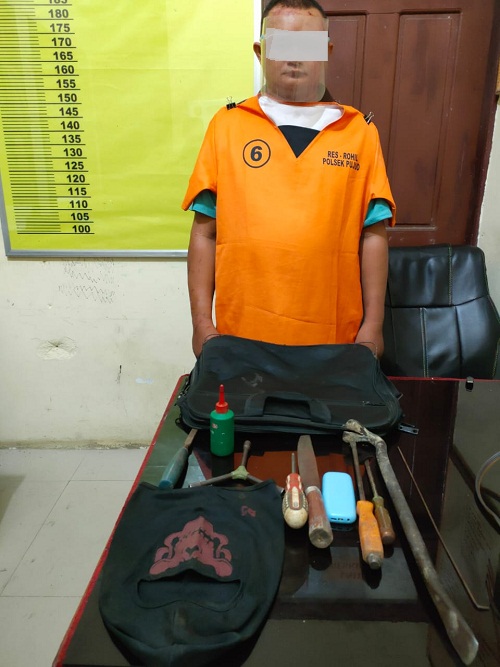 Diduga Hendak Mencuri di Rumah Warga, Ucok Babak Belur Dihajar Massa