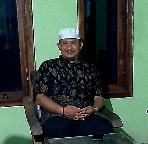 Subahrallah selaku Sekertaris MWC NU Kalibaru dan juga selaku Bendahara Desa Banyuanyar