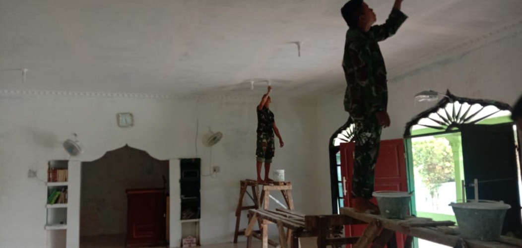 Tahap Demi Tahap, Satgas TMMD Kodim 0204/DS Terus Poles Masjid Al Muttaqin