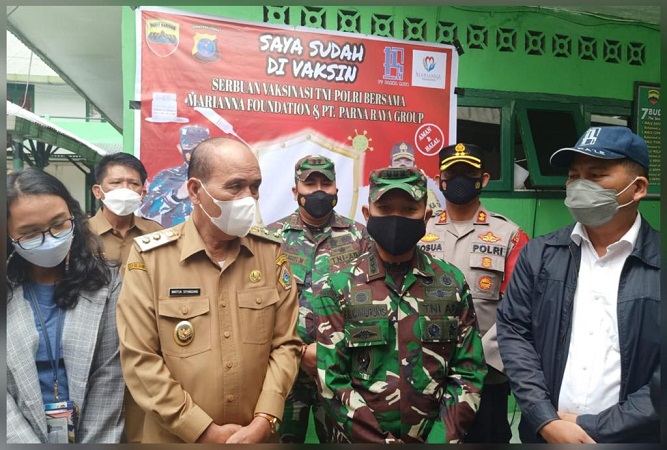 Kodam I/BB Bersama Poldasu Menggelar Serbuan Vaksinasi TNI-Polri di Kabupaten Samosir