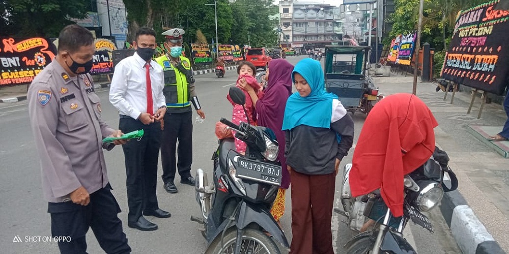 Maraknya Pandemi Covid-19 Polres Tebing Tinggi Tetap Laksanakan Giat Patroli Himbau Taati Prokes