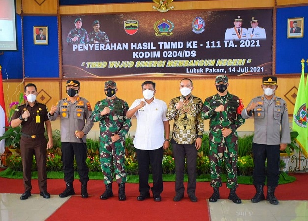 Pangdam I/BB Resmi Tutup TMMD ke-111, Jaga Semangat Kemanunggalan TNI dan Rakyat