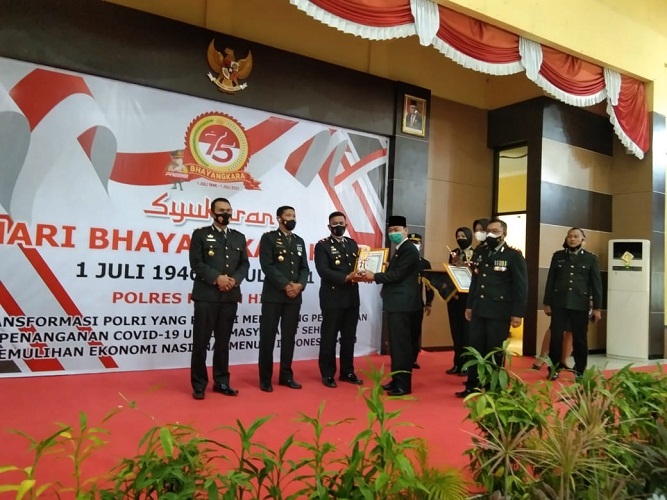 Polres Rokan Hilir Gelar Upacara HUT Bhayangkara ke-75 Secara Virtual dengan Presiden RI