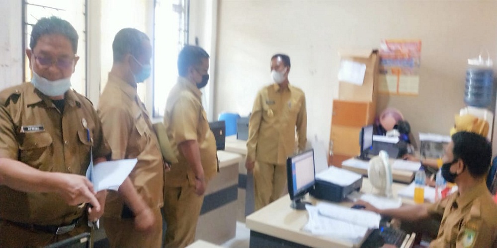 Wabup Rohil Kembali Monitoring Kantor Disdukcapil Pastikan Pelayanan Lancar