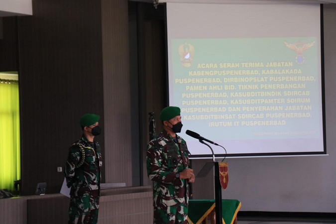 Danpuspenerbad Pimpin Acara Sertijab dan Penyerahan Jabatan Pamen Golongan IV di Lingkungan Puspenerbad