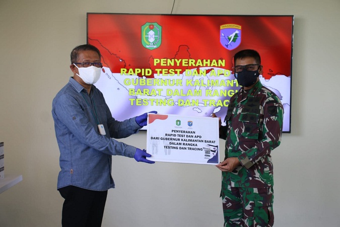 Pangdam XII/Tpr Menerima Bantuan Rapid Test dan APD dari Gubernur Kalbar