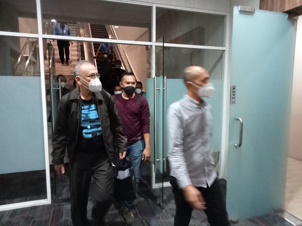 Tim Pidsus dan Intelijen Kejari Langkat Tangkap Terduga Tersangka Korupsi di Bandara Kuala Namu