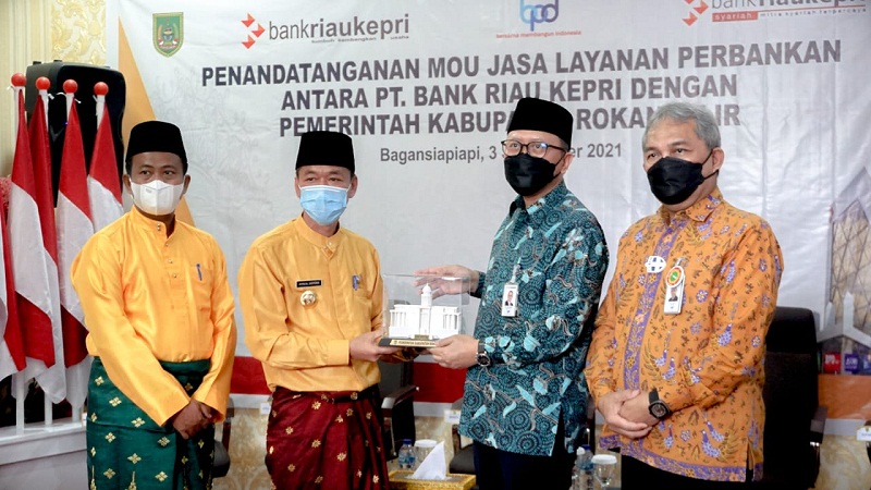 BRK Teken MoU Dengan Pemkab Rohil Permudah Jasa Layanan Pembayaran Pajak Melalui Digital