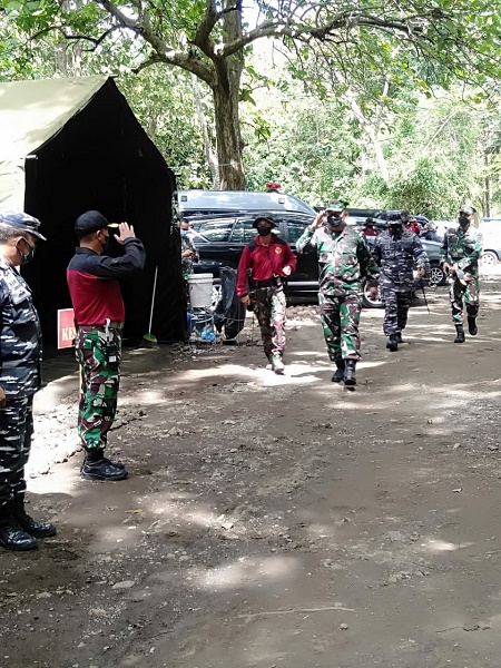 Komandan Pangkalan TNI AL Banyuwangi Beserta Jajaran Sambut Wagub AAL di Hutan