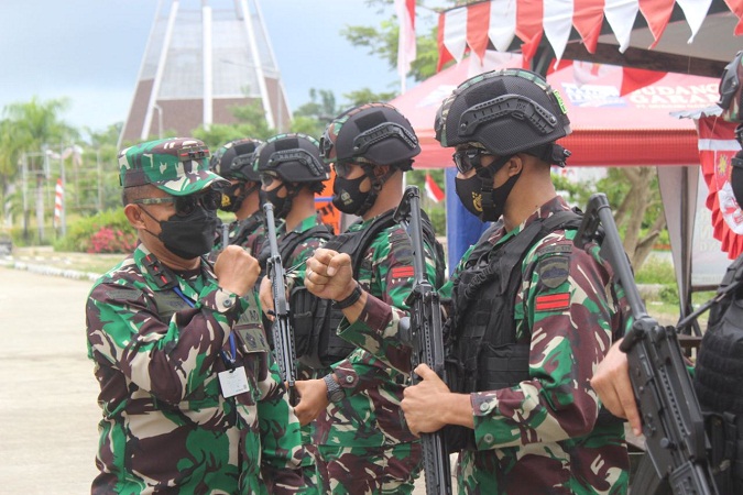 Pangdam I/BB Mengunjungi Satgas Pamtas Yonif 131/Brs di Papua