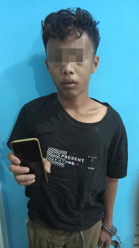 Pelaku Jambret HP Dibawa ke Polres Tebing Tinggi Setelah Diamankan Massa