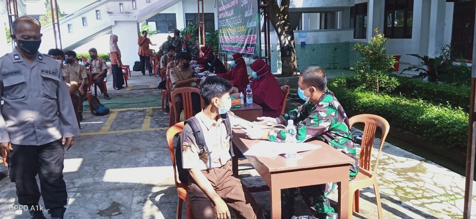 Sebanyak 1000 Vaksin Mendarat di SMK BK Simo dalam Persiapan PTM