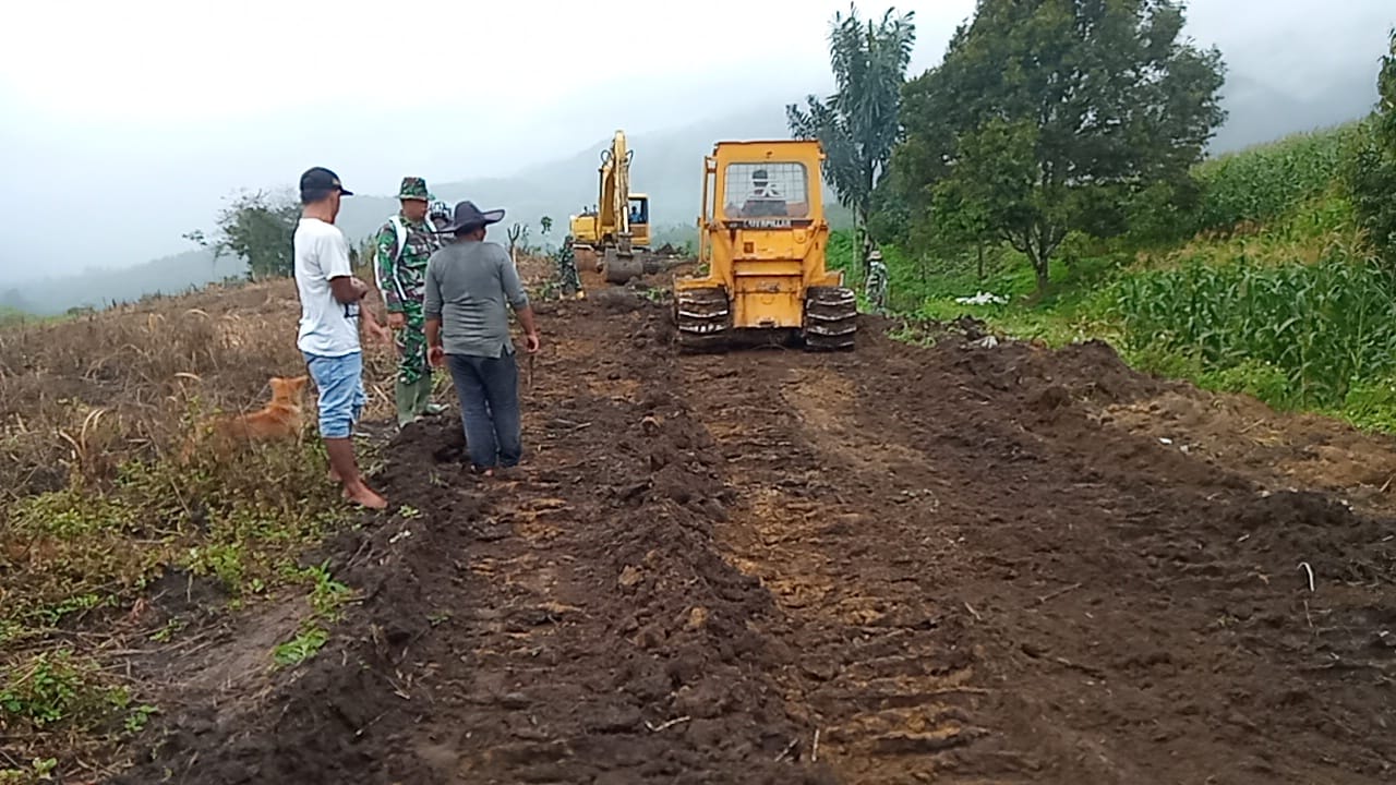 Mengunakan Alat Berat Terus Gasak Hutan dan Perbukitan, Pra TMMD Kodim 0206/Dairi