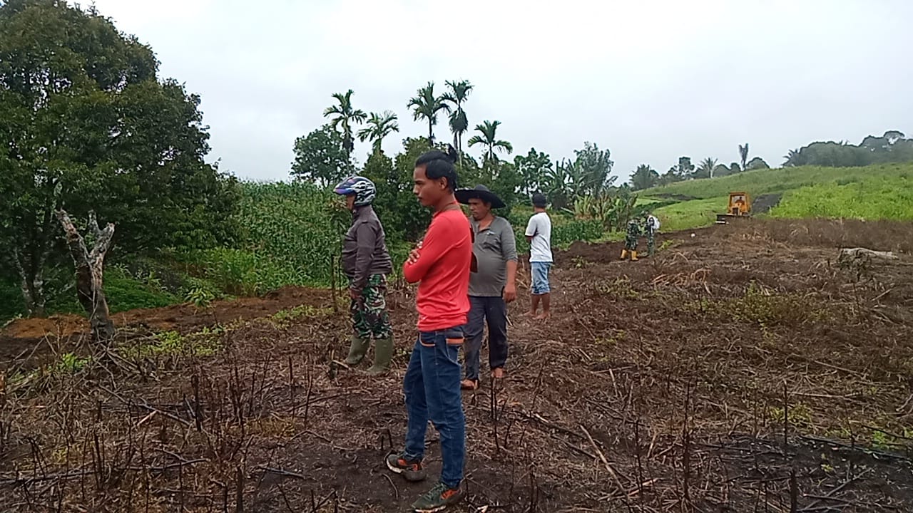 Fisik Terus di Uji! Bangun 8 Km Jalan Baru Penghubung Dua Desa Terus Digasak Kodim 0206/Dairi