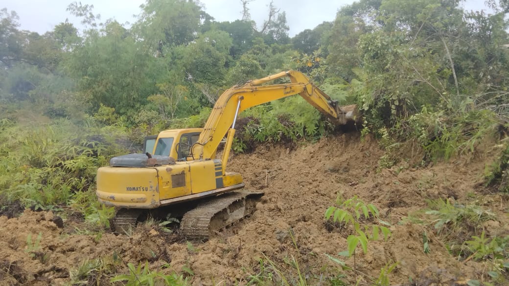 Menjelang Pembukaan TMMD 112 Kodim 0206/Dairi, Personel Bekerja Seperti Biasa