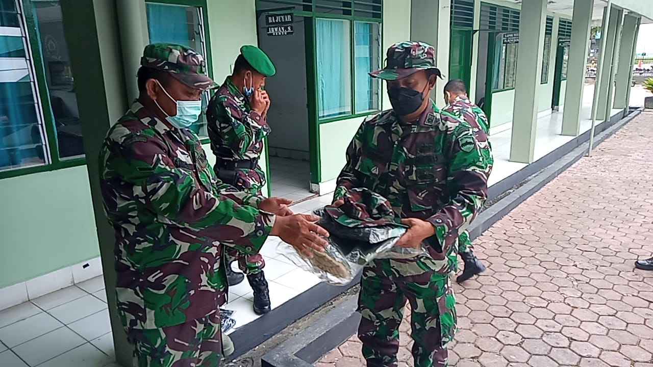 Perlengkapan Lapangan Diberikan Kepada Satgas TMMD 112 Kodim 0206/Dairi, Apakah Itu?
