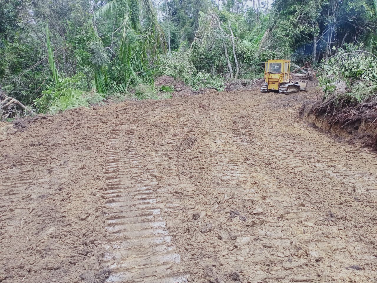 Dua Pekan Berlalu Program TMMD 112 Kodim 0206/Dairi Pengerjaan Jalan Mencapai 72%