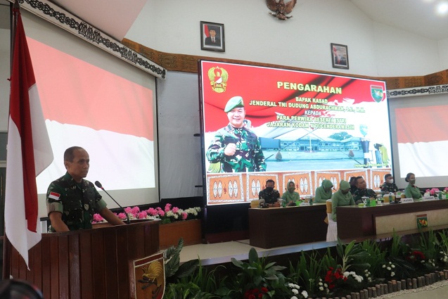 Arahan Kasad di Makodam XVII/Cenderawasih: Cintai Rakyat Papua