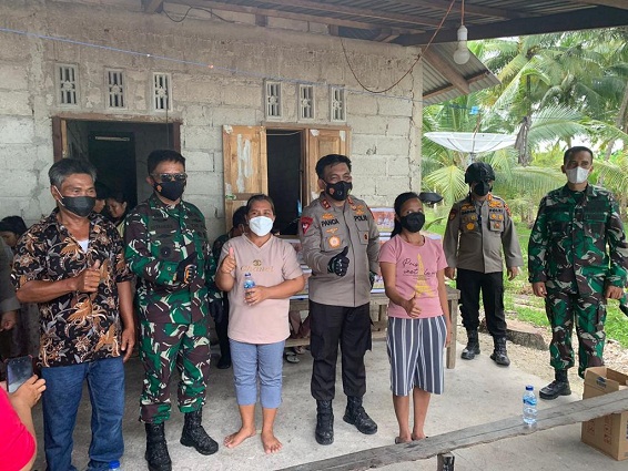 Pangdam I/BB Beserta Kapoldasu Naik Sepeda Motor ke Pelosok Desa