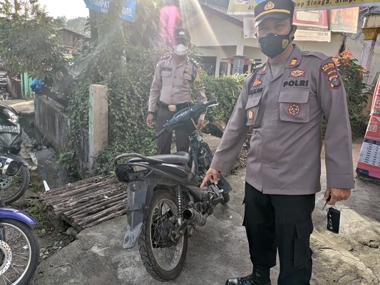 Ciptakan Rasa Nyaman di Kota Wisata, Polsek Parapat Jaring Pengendara yang Gunakan Knalpot Blong