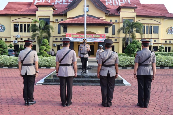 Kapolres Rokan Hilir Pimpin Langsung Upacara Sertijab Kasat Samapta dan Kapolsek Pujud