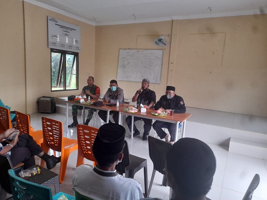 Himbau Taat Prokes Saat Bulan Ramadhan, Polsek Beringin Rakor dengan BKM Masjid