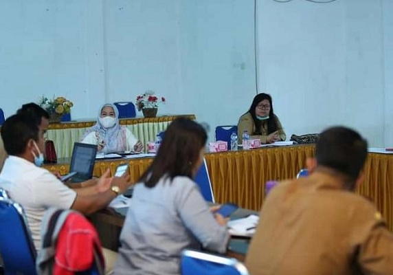 Ketua Pokja Bunda Paud Pakpak Bharat, Prof. Sri Minda Murni Adakan Rapat Evaluasi Pokja Bunda 2022