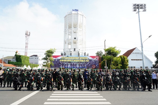 Satuan Jajaran Kodam IV/Diponegoro Menggelar Latpur Kota