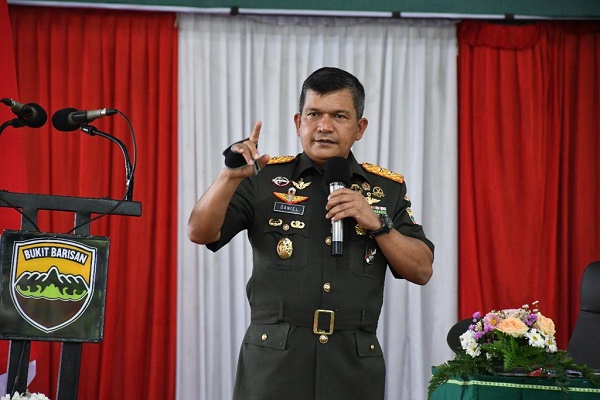 Pangdam I/BB Memberikan Pengarahan kepada Ratusan Tenaga Pendidik