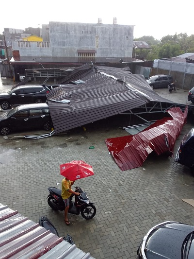 Hujan Lebat Disertai Angin Puting Beliung Melanda Kota Binjai