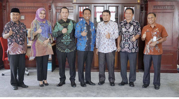 Ketua DPRD Kota Payakumbuh Kunjungi Kominfo Rohil, Ini yang Dibahas