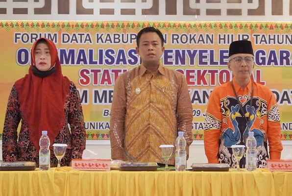 Dihadiri Wabup, Diskominfotiks Rohil Gelar Forum Data Penyelenggaraan Statistik Sektoral