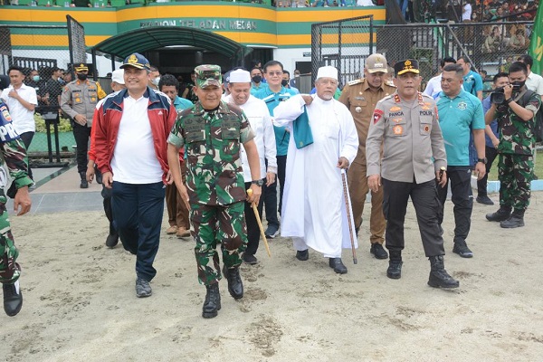 Pangdam I/BB Beserta Forkopimda Kick Off Piala Kasad Liga Santri PSSI Tahun 2022