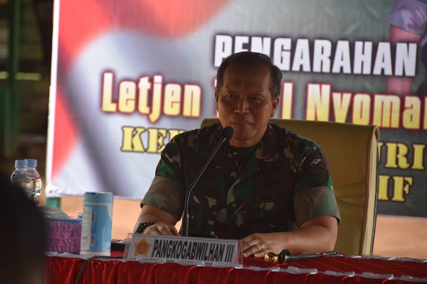 Letjen TNI I Nyoman Cantiasa, S.E., M. Tr (Han) Mengapresiasi Satgas Yonif 123/Rajawali di Medan Tugas