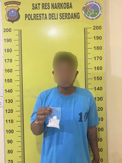 Tim Tekab Sat Res Narkoba Polresta Deli Serdang Berhasil Meringkus Seorang Pria