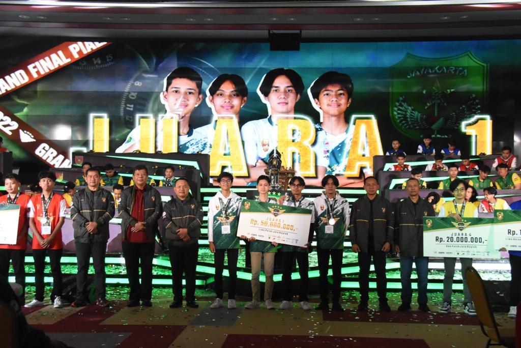 Closing Ceremony Turnamen Esports Piala Kasad, Jenderal Dudung: Tularkan Semangat Berprestasi kepada Milenial Lainnya di Daerah