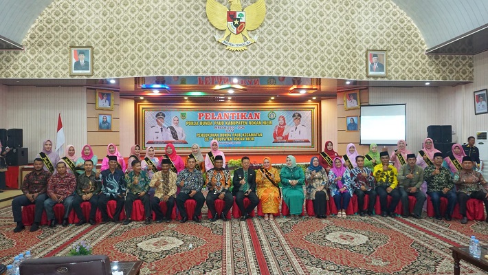 Bupati Melantik Pokja Bunda PAUD Kabupaten Rohil