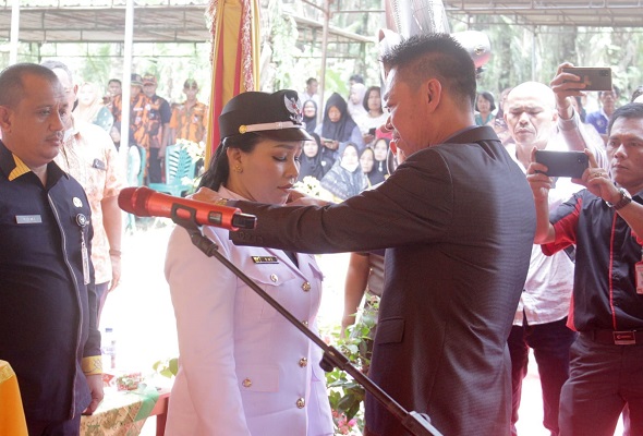 Bupati Rohil Meminta Datin Penghulu Balam Jaya Turun ke Lapangan Serap Aspirasi Warga
