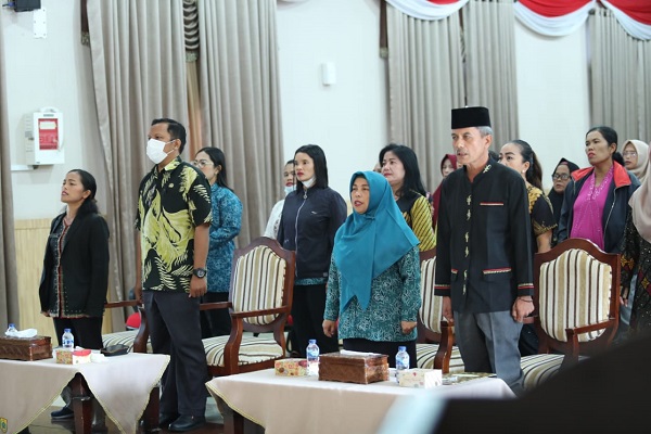Hadiri Acara Sosialisasi Partisipasi Perempuan, Bupati Pakpak Bharat Berpesan