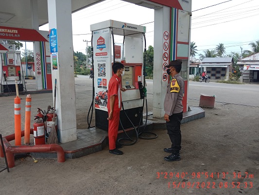 Monitoring Ketersediaan BBM di Wilayah Hukumnya, Personil Polsek Pagar Merbau Polresta Deli Serdang Laksanakan Patroli Ke SPBU